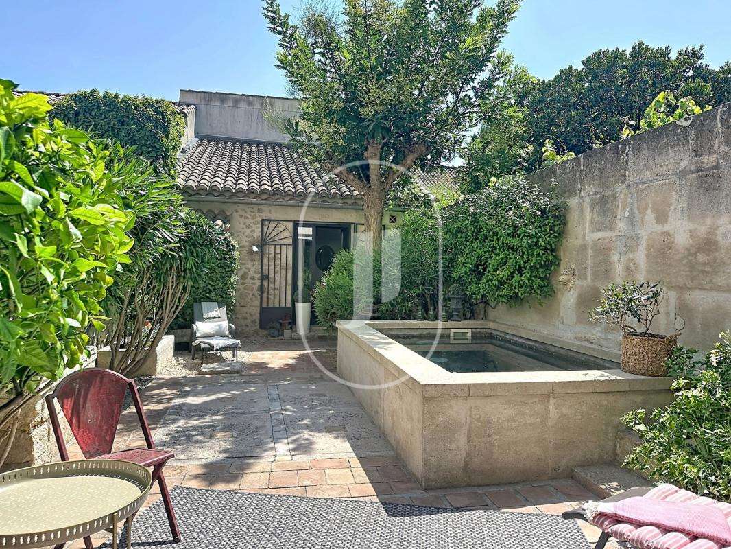 Maison Mouriès