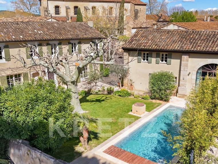 Maison Mouriès