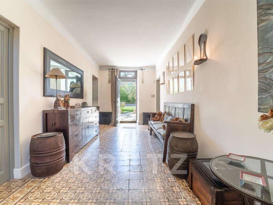 Maison Mouriès
