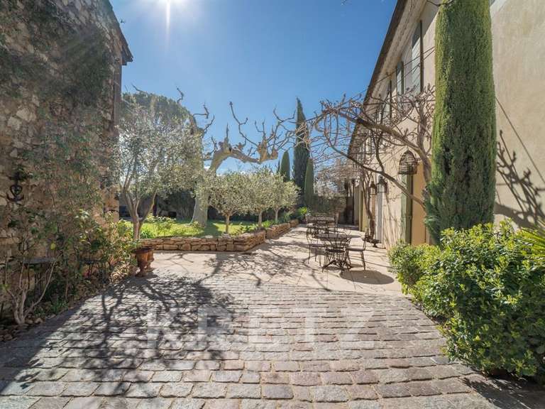 House Mouriès - 6 bedrooms - 440m²
