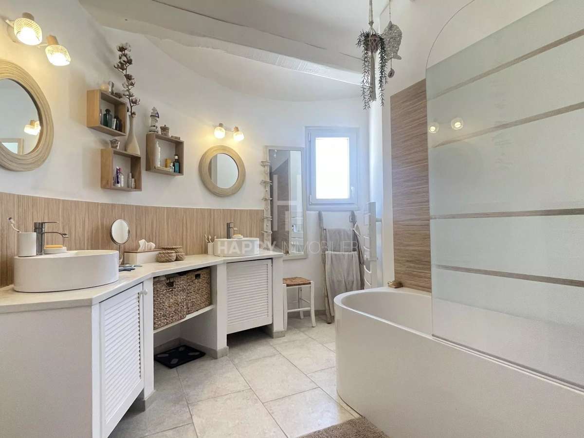 Maison Mouriès