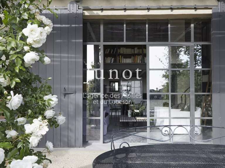 House Mouriès - 8 bedrooms