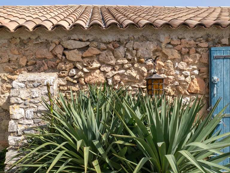 Propriété Mouriès - 700m²