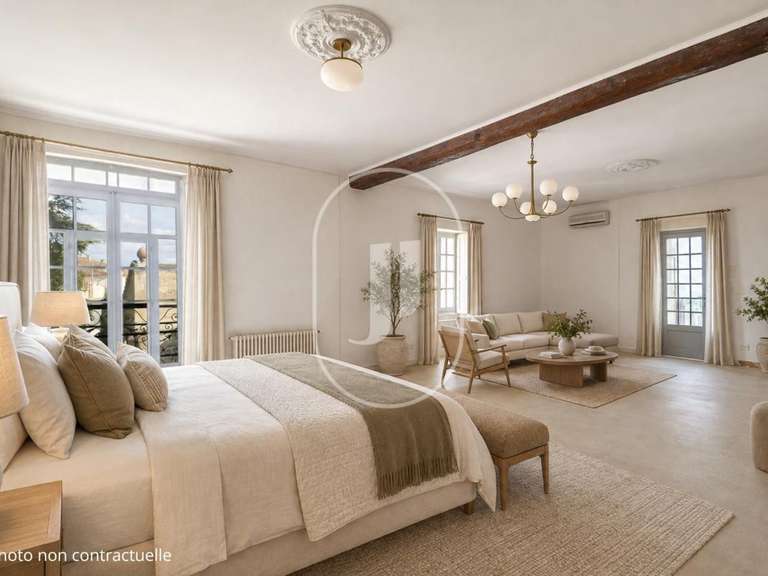 Propriété Mouriès - 9 chambres - 585m²
