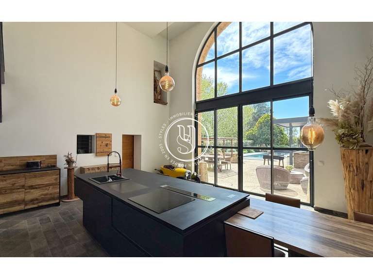 Villa Mouriès - 8 chambres - 521m²