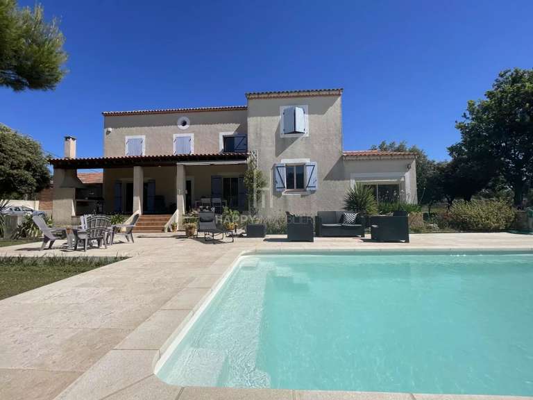 Villa Mouriès - 4 chambres - 218m²