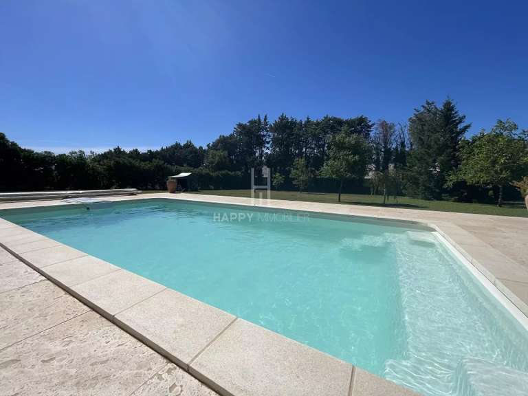 Villa Mouriès - 4 chambres - 218m²