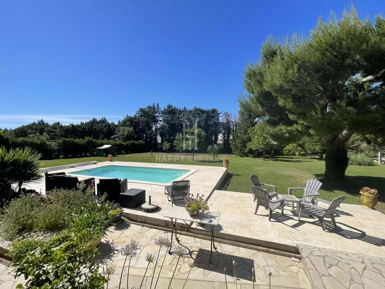 Villa Mouriès - 4 chambres - 218m²