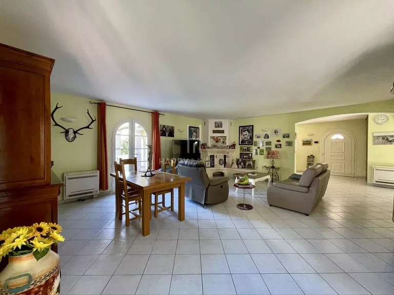 Villa Mouriès - 3 bedrooms - 156m²