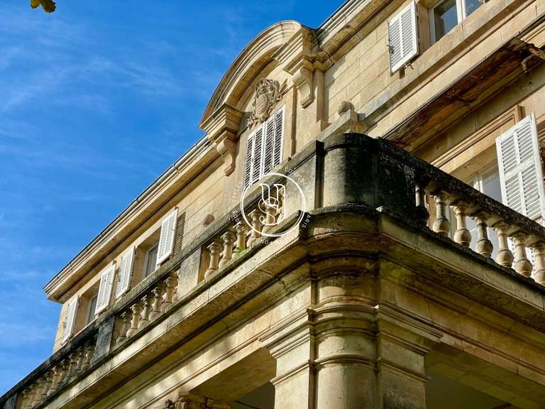 Villa Mouriès - 8 chambres - 526m²