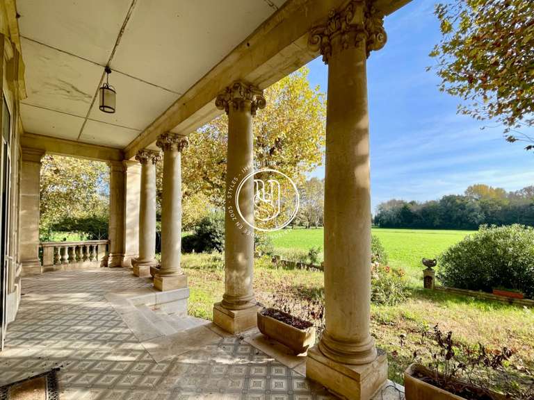 Villa Mouriès - 8 chambres - 526m²