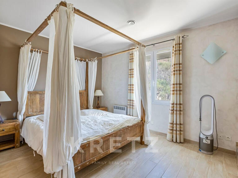 Maison Moustiers-Sainte-Marie - 5 chambres - 208m²