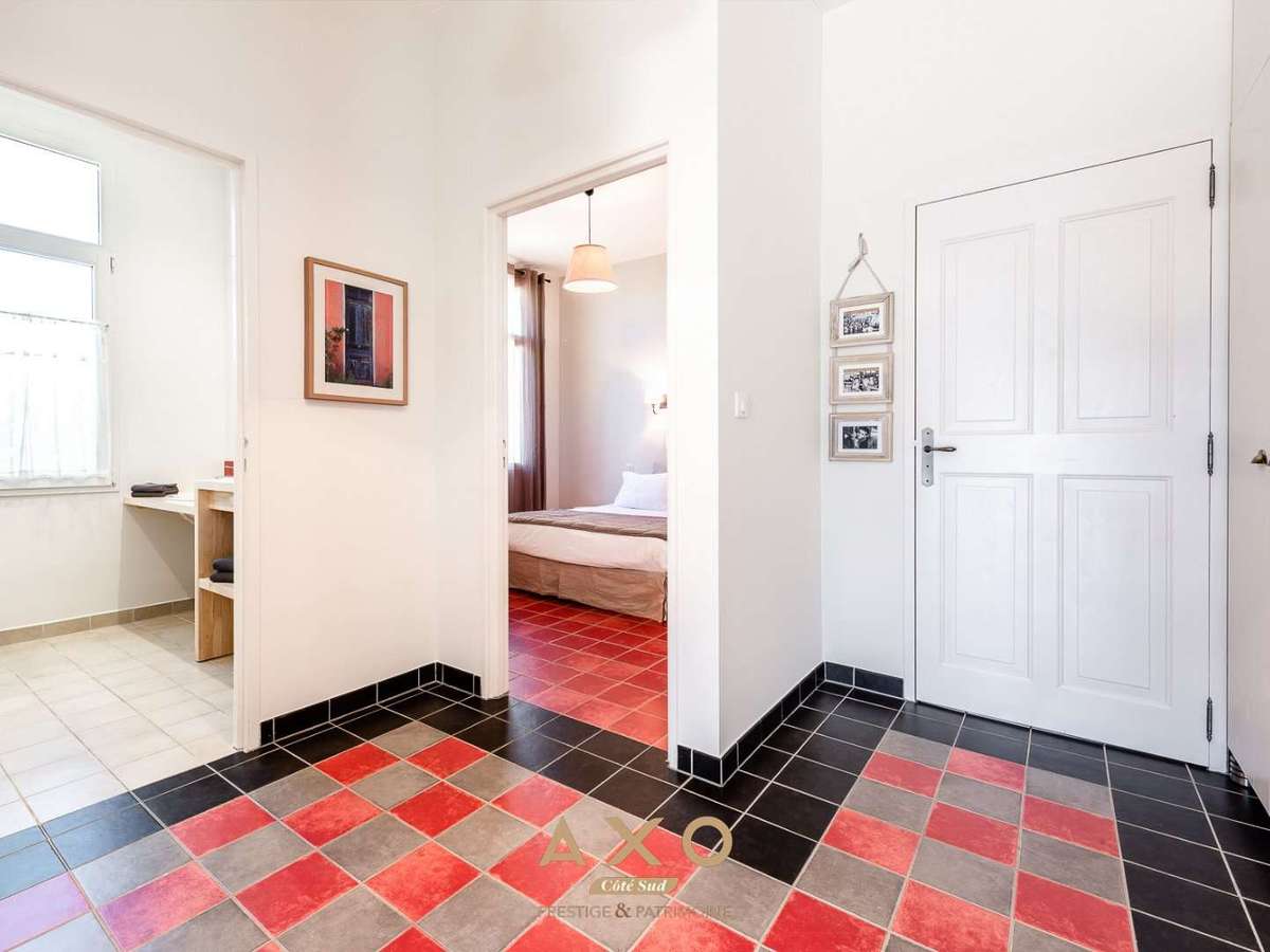 House Moustiers-Sainte-Marie