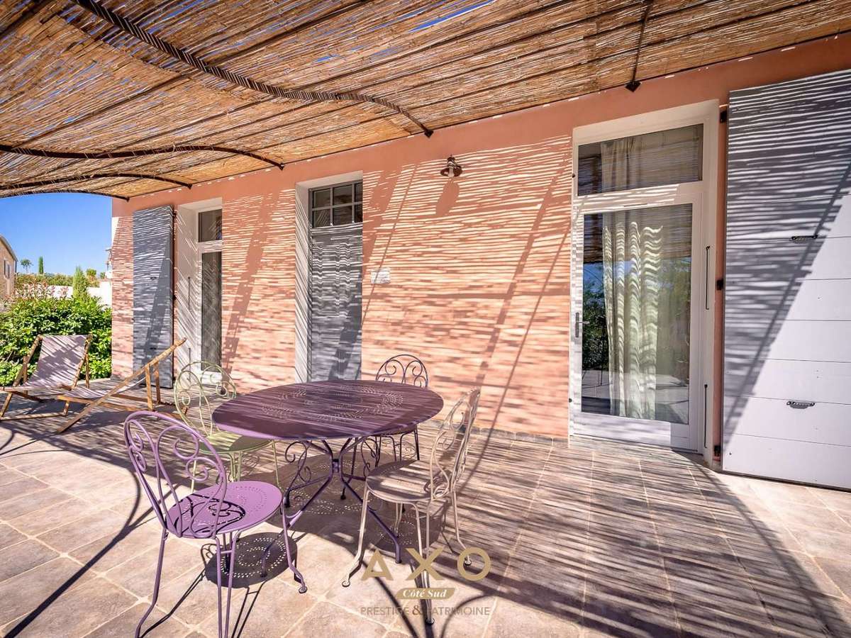 Maison Moustiers-Sainte-Marie