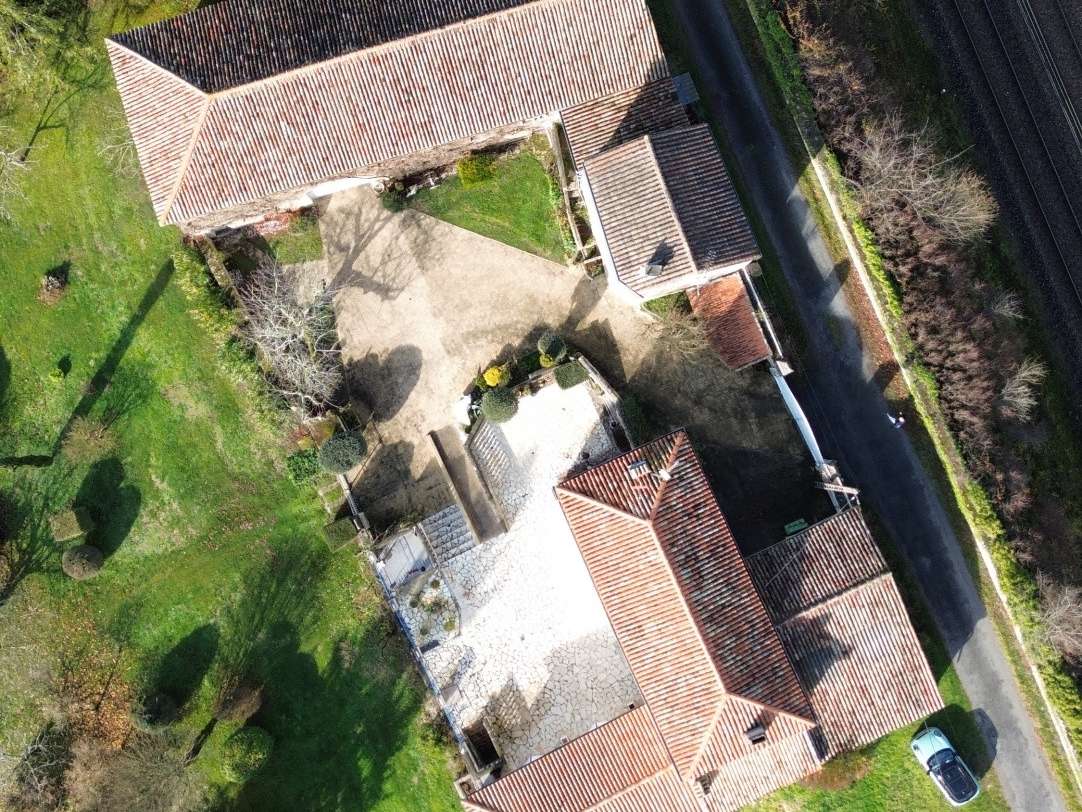 Maison Mouthiers-sur-Boëme