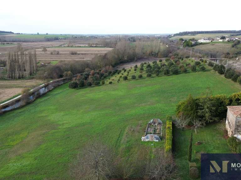 Maison Mouthiers-sur-Boëme - 3 chambres - 160m²