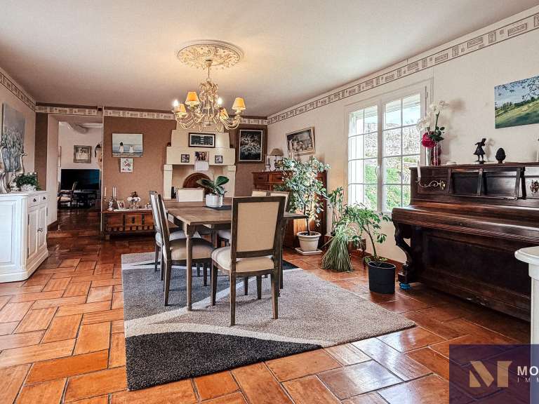 Maison Mouthiers-sur-Boëme - 3 chambres - 160m²