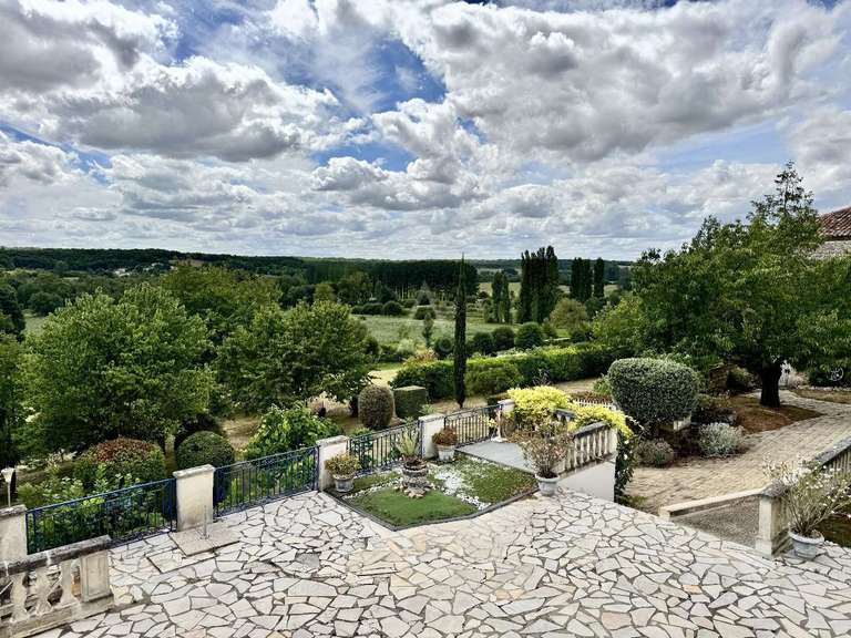 House Mouthiers-sur-Boëme - 3 bedrooms