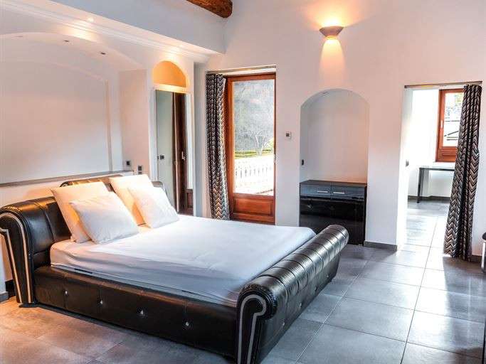 Maison Moûtiers - 9 chambres - 800m²