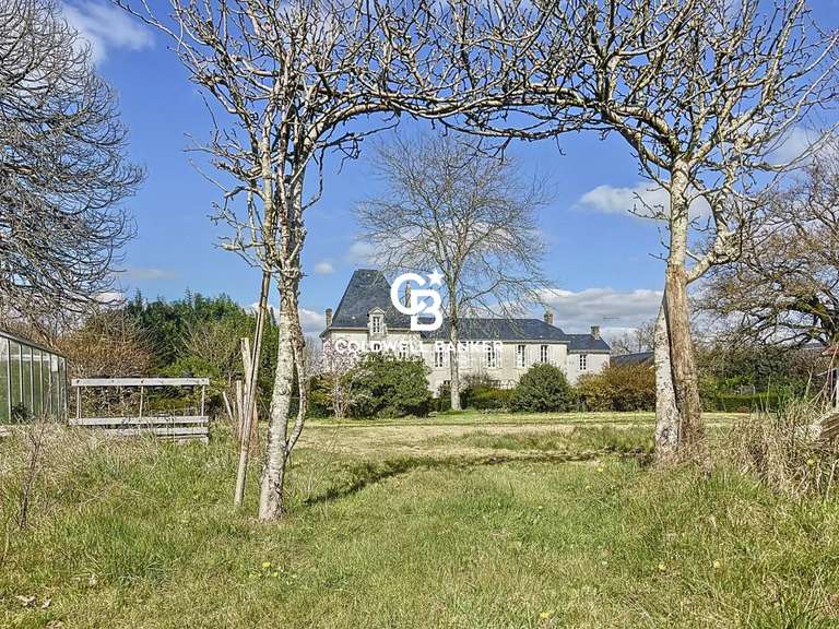 Maison Moutiers-les-Mauxfaits - 7 chambres - 440m²