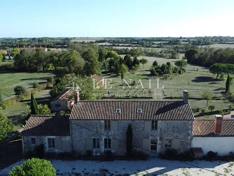 Propriété Moutiers-les-Mauxfaits