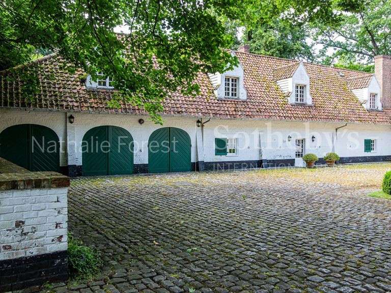 House Mouvaux - 11 bedrooms - 714m²