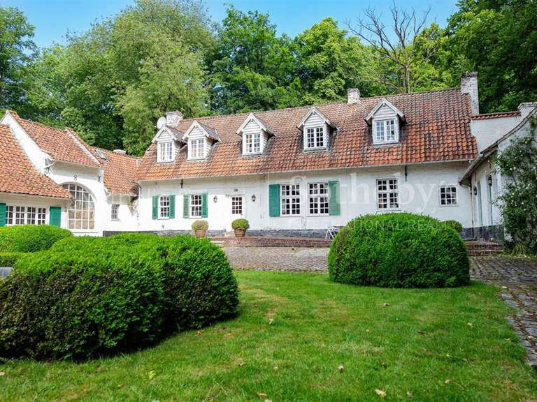 House Mouvaux - 11 bedrooms - 714m²