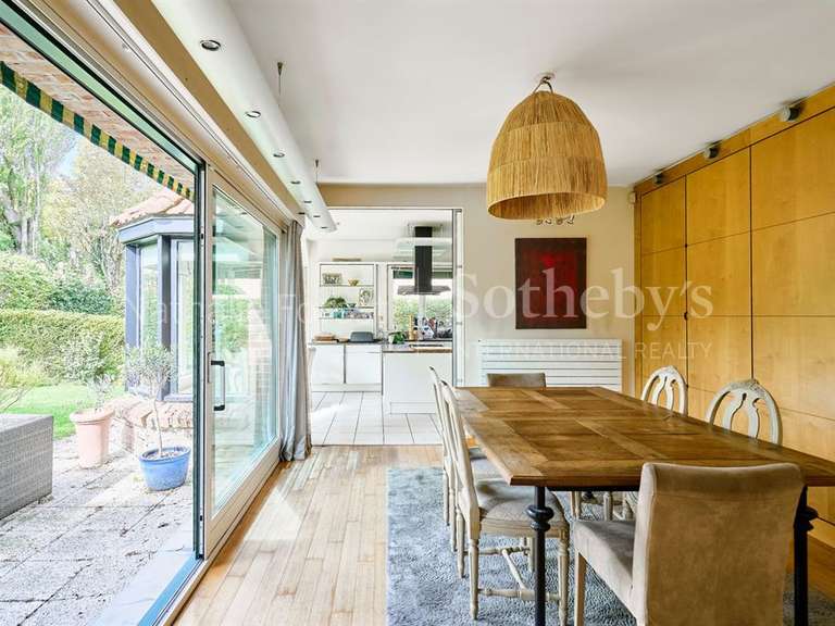 Maison Mouvaux - 5 chambres - 246m²