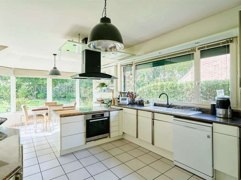Maison Mouvaux - 5 chambres - 246m²