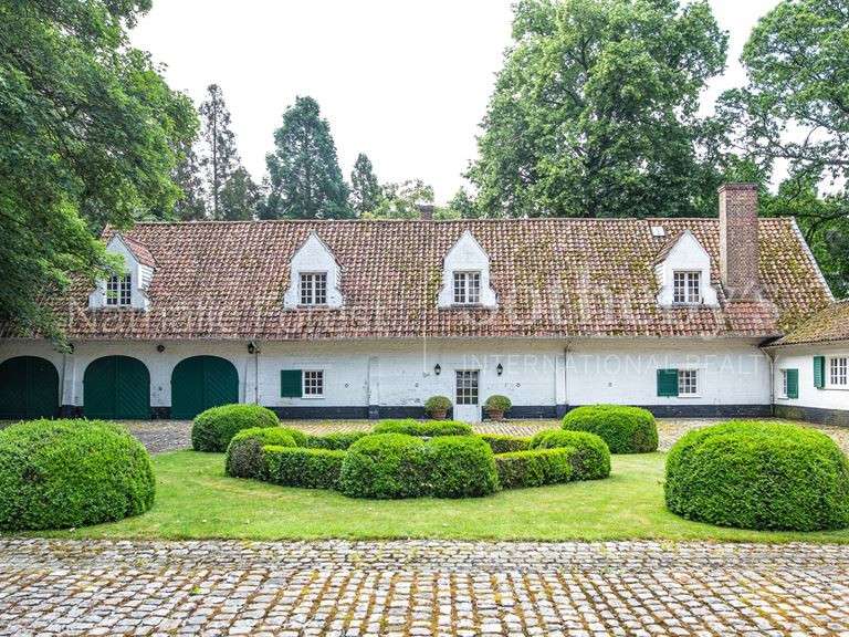 House Mouvaux - 3 bedrooms - 420m²