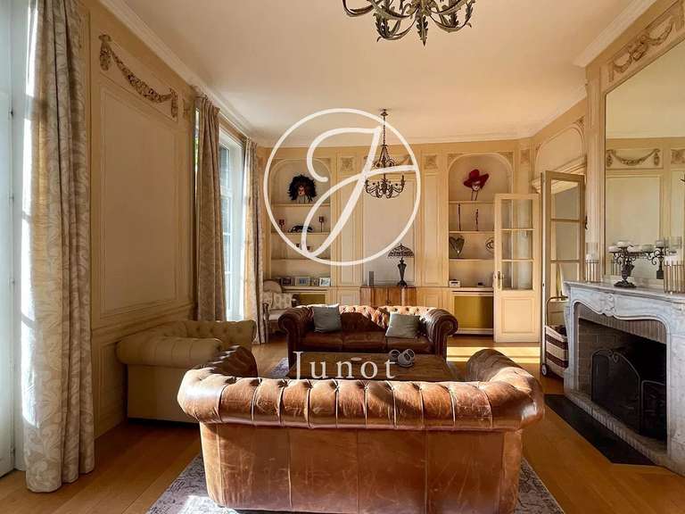 Maison Mouvaux - 5 chambres - 401m²