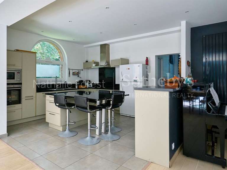 Maison Mouvaux - 5 chambres - 275m²