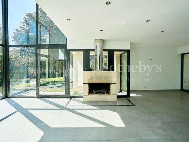 Maison Mouvaux - 6 chambres - 301m²