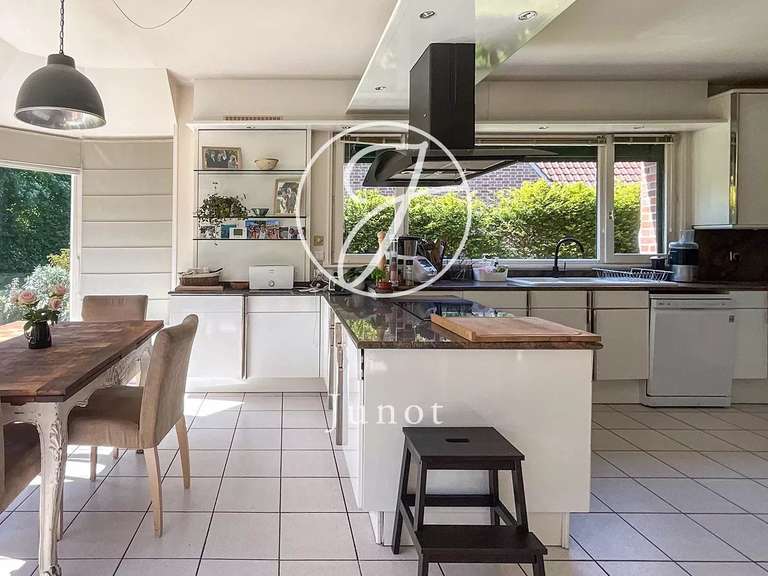 Maison Mouvaux - 6 chambres - 406m²