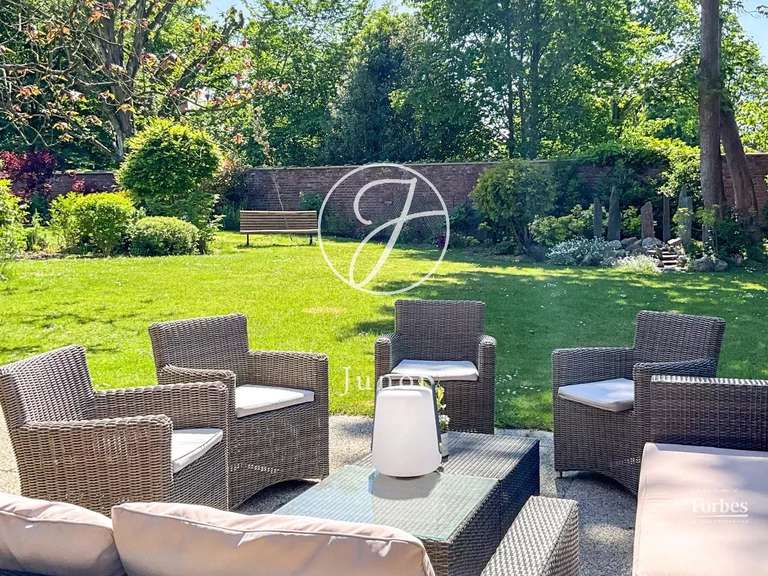 Maison Mouvaux - 6 chambres - 406m²