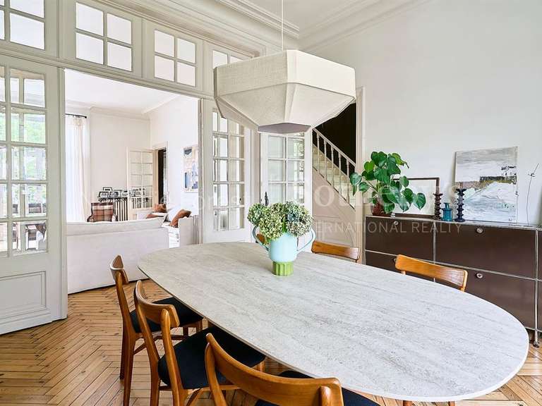 Maison Mouvaux - 6 chambres - 217m²