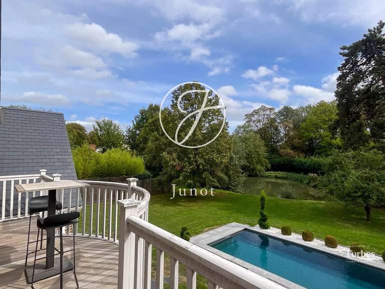 Maison Mouvaux - 4 chambres - 262m²