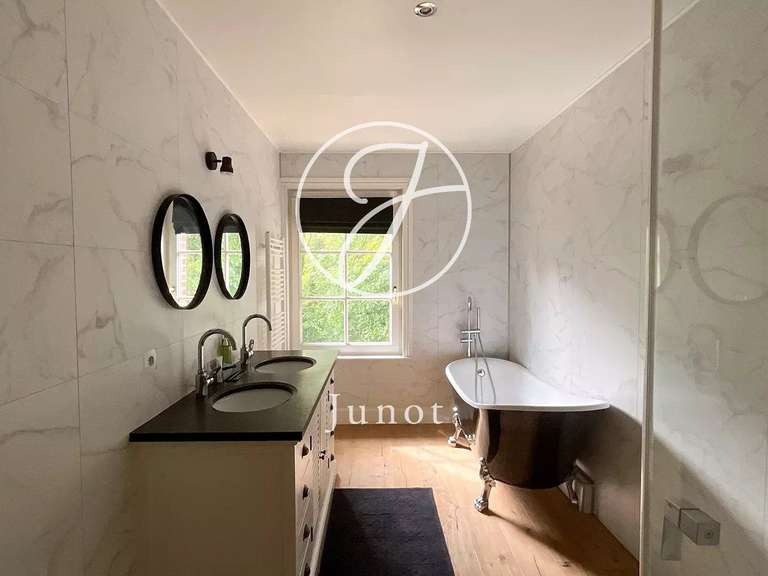 Maison Mouvaux - 4 chambres - 262m²
