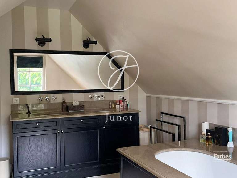 Maison Mouvaux - 4 chambres - 262m²