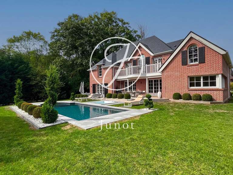 Maison Mouvaux - 4 chambres - 262m²