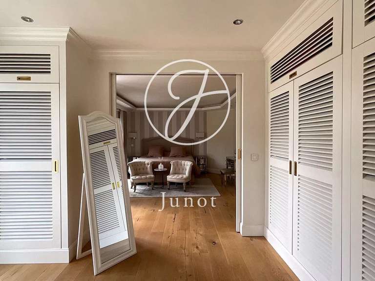 Maison Mouvaux - 4 chambres - 262m²
