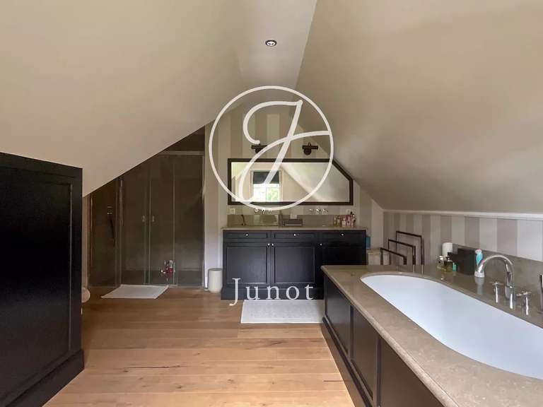Maison Mouvaux - 4 chambres - 262m²