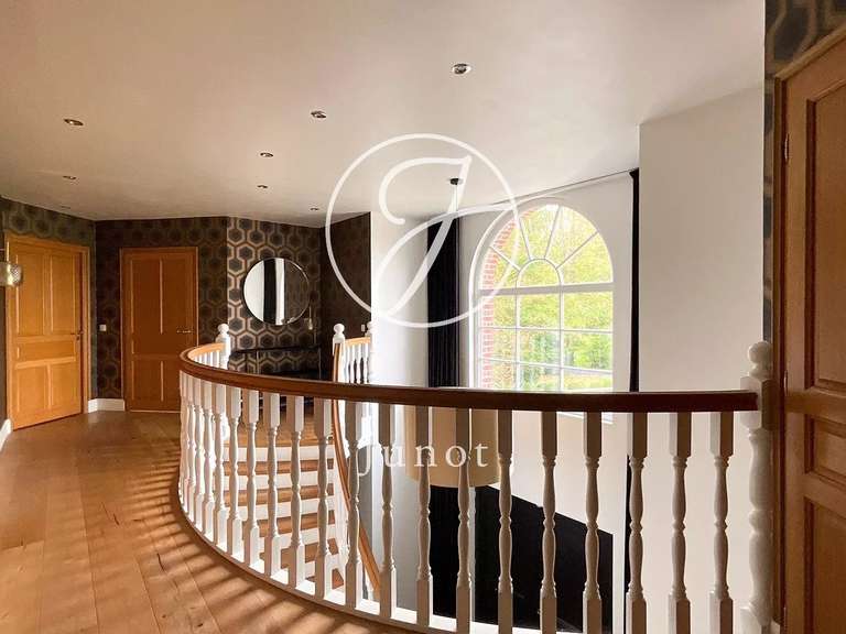Maison Mouvaux - 4 chambres - 262m²
