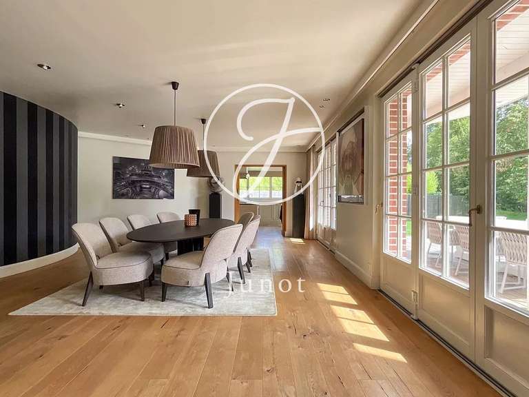 Maison Mouvaux - 4 chambres - 262m²