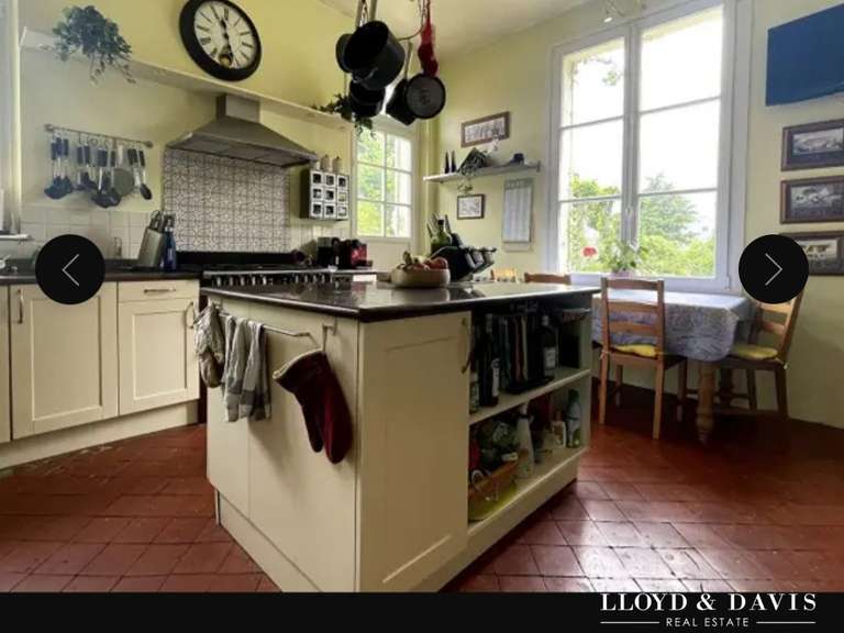 House Mouy - 10 bedrooms - 420m²