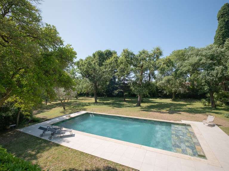 Maison Mudaison - 6 chambres - 343m²