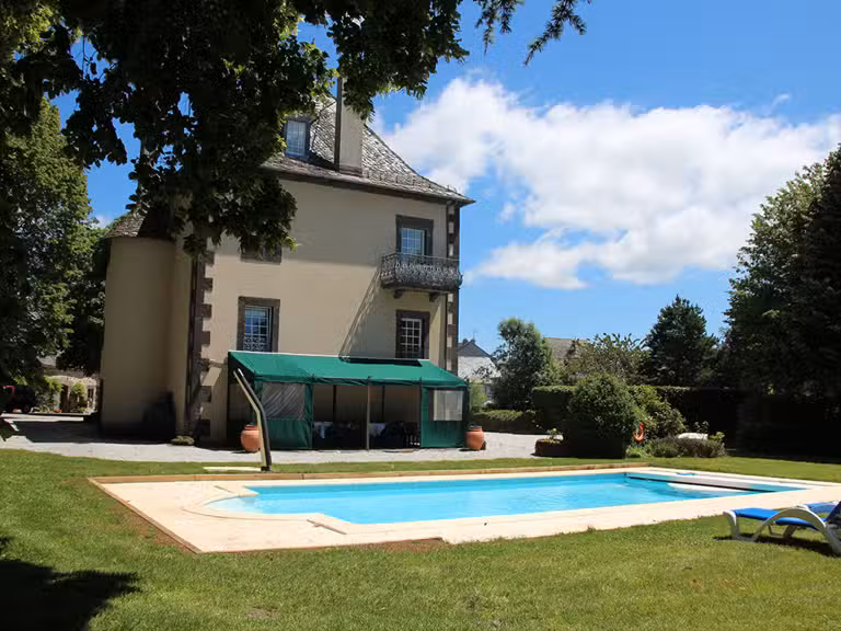 Maison Mur-de-Barrez - 9 chambres - 423m²