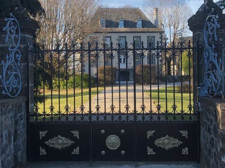 Manoir Mur-de-Barrez - 9 chambres - 423m²