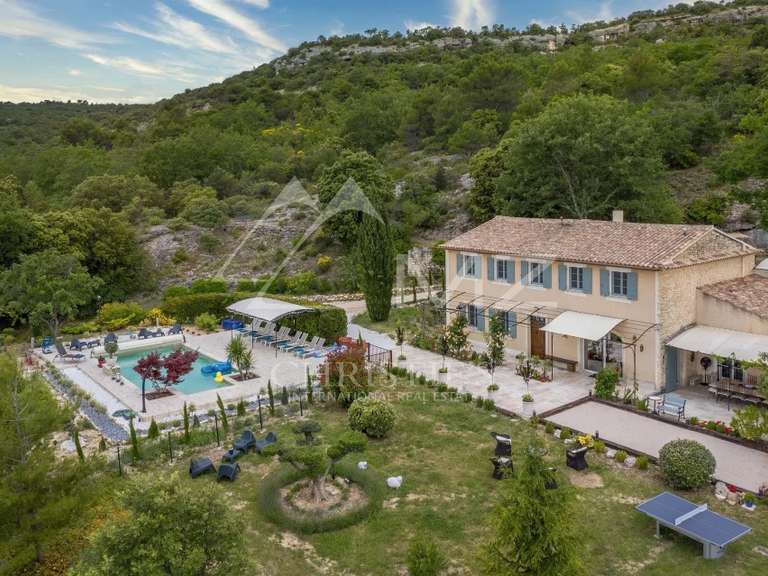 Maison Murs - 5 chambres - 280m²