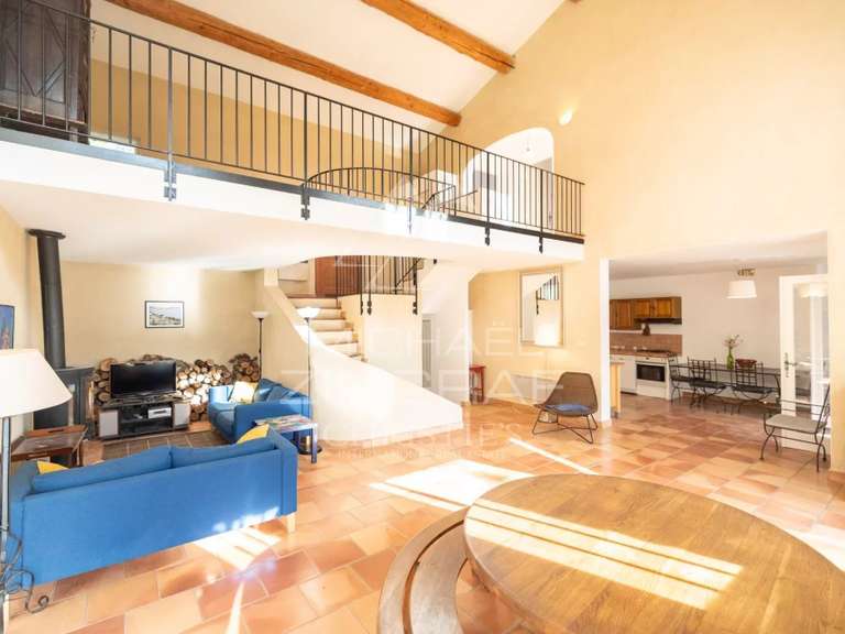 Maison Murs - 5 chambres - 182m²